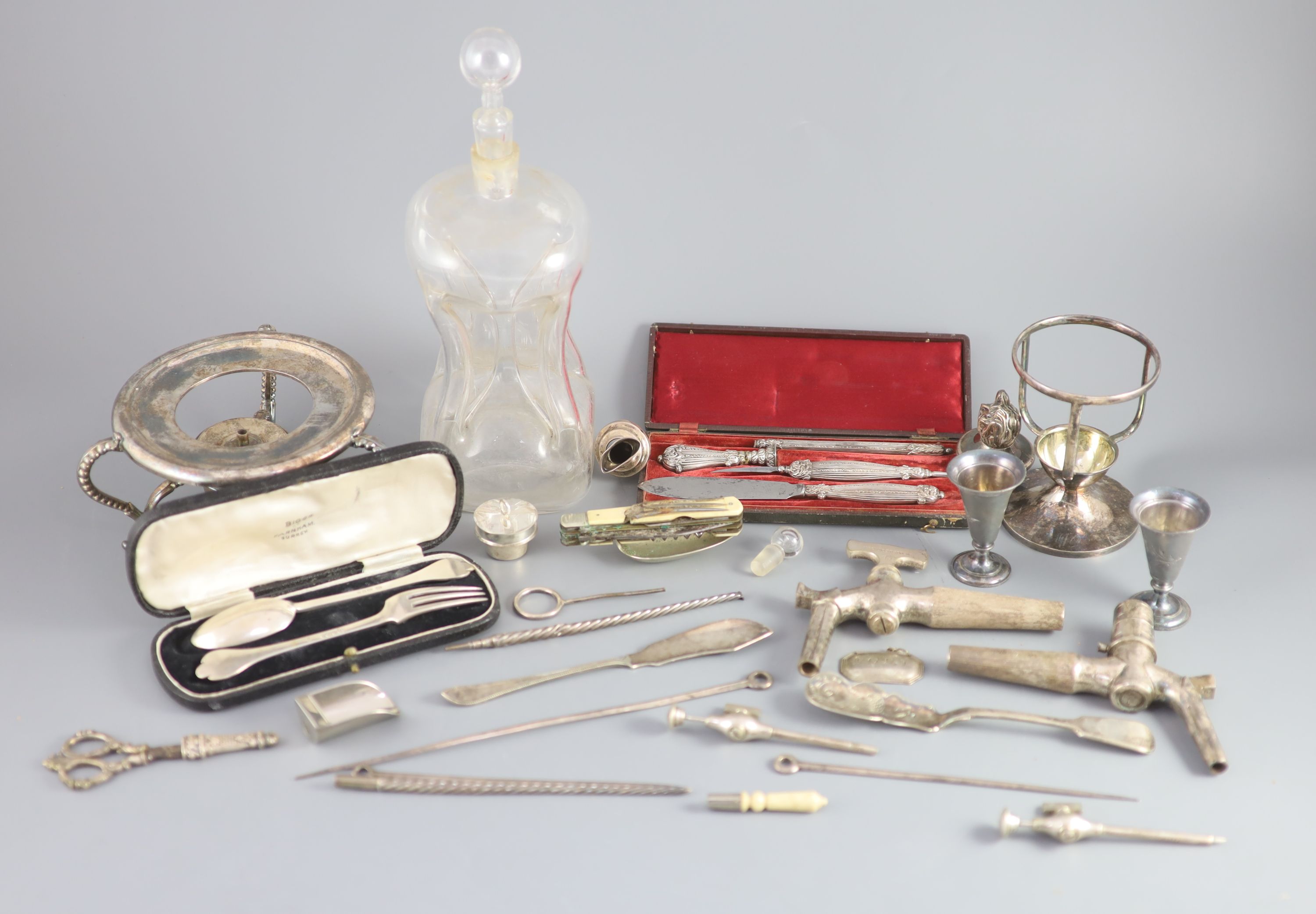 A group of assorted small silver including christening sets,
